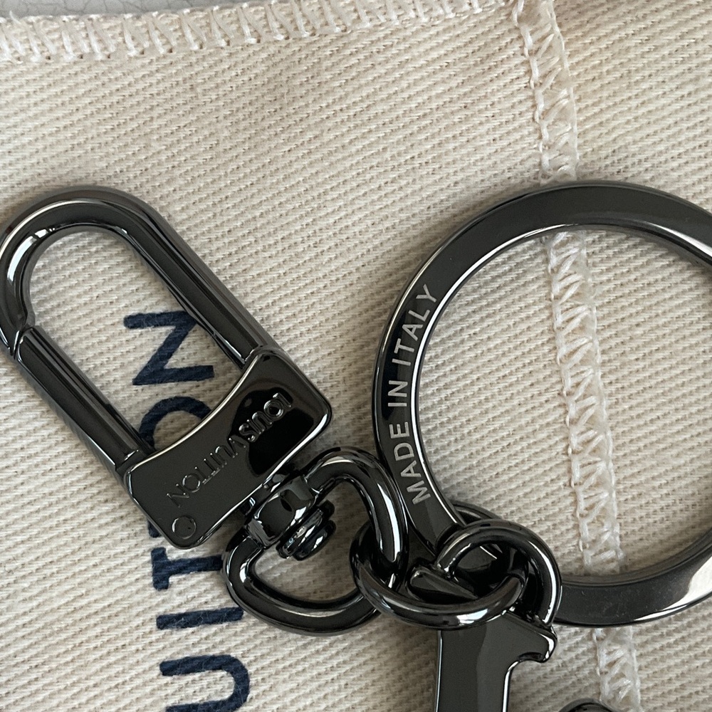 Louis Vuitton Gunmetal LV Initial Key Holder - Dark Metallic - Picture 3 of 7